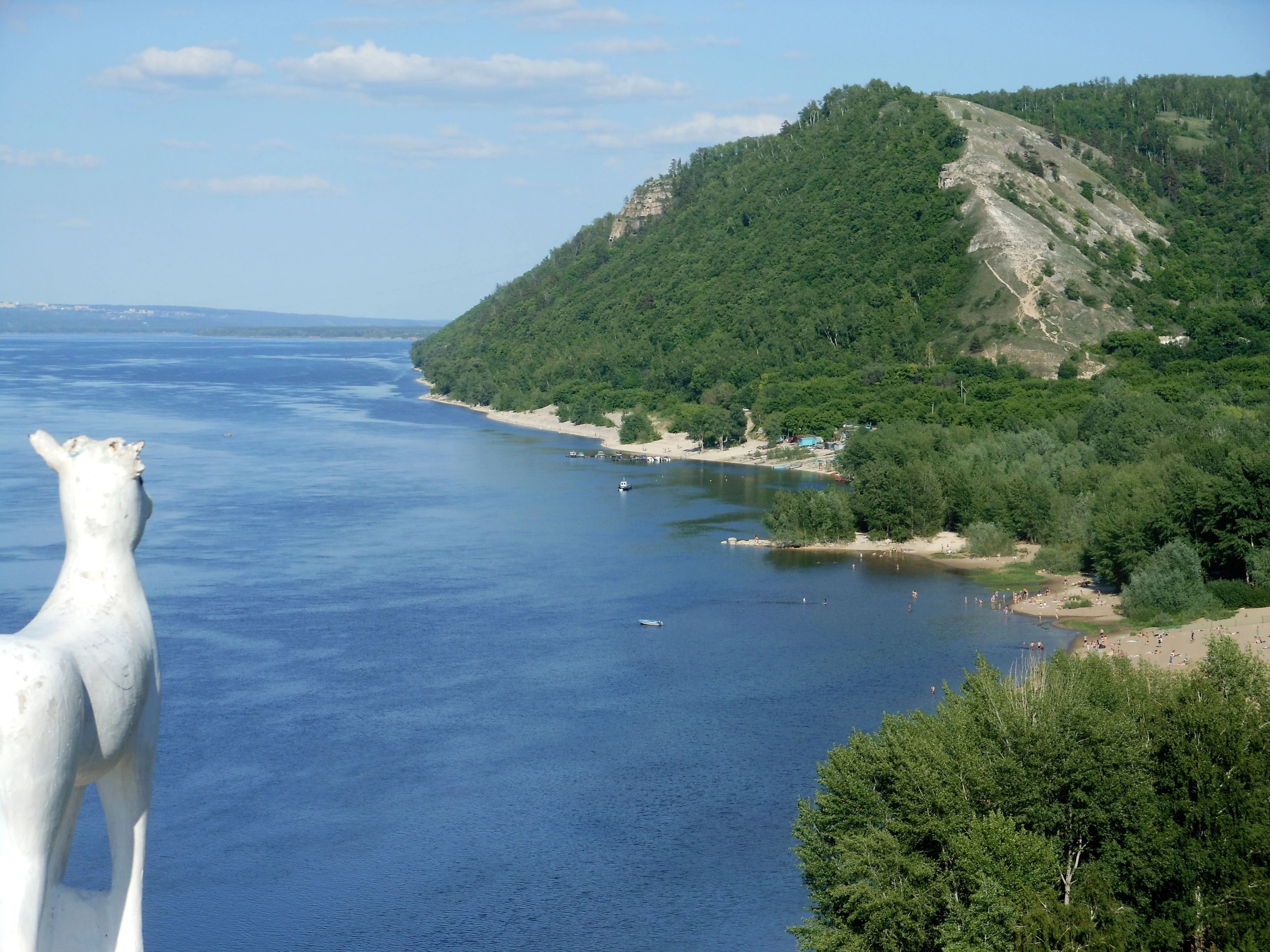 Жигули природа. Река Волга в Жигулевске. Жигулевские горы Жигулевск. Моркваши Жигулевск. Волга река Жигулевские горы.